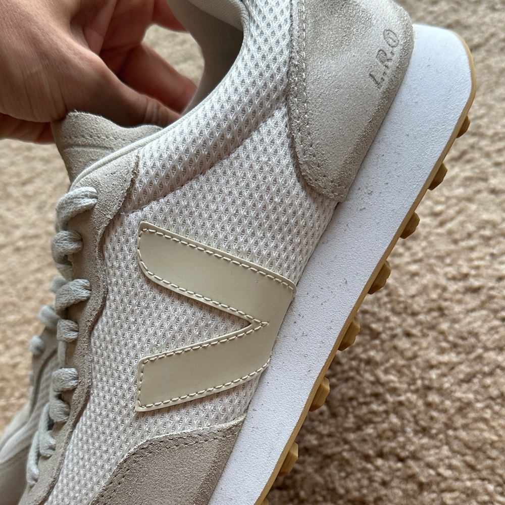 Veja Rio Branco Sneakers US9 MSRP $140 - Picture 5 of 10
